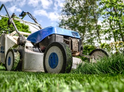 Hoe uw woning effectief onderhouden en schoonmaken tijdens de zomer: besteed speciale aandacht aan verstopte airconditioning