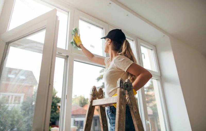 Vind het ideale schoonmaakteam: belangrijke tips voor het kiezen van professionele diensten